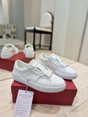ヴァレンティノ靴 VALENTINO 2024新作 厚底カジュアルスニーカー