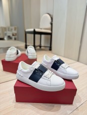 ヴァレンティノ靴 VALENTINO 2024新作 厚底カジュアルスニーカー