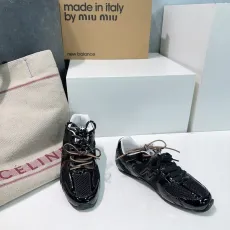 ミュウミュウ靴 Miu Miu 2024新作 スポーツシューズとカジュアルシューズ