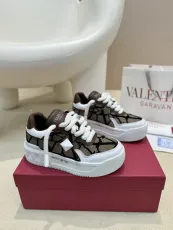 ヴァレンティノ靴 VALENTINO 2024新作 スポーツシューズとカジュアルシューズ