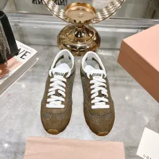 ミュウミュウ靴 Miu Miu 2024新作 継ぎ合わせた白い靴