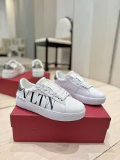 ヴァレンティノ靴 VALENTINO 2024新作 厚底カジュアルスニーカー
