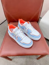 ヴァレンティノ靴 VALENTINO 2024新作 カップルカジュアルスニーカー