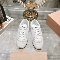 ミュウミュウ靴 Miu Miu 2024新作 継ぎ合わせた白い靴