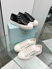 プラダ靴 PRADA 2024新作 カジュアルシューズ