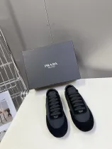 プラダ靴 PRADA 2024新作 道徳トレーニングシューズ