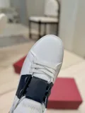 ヴァレンティノ靴 VALENTINO 2024新作 厚底カジュアルスニーカー