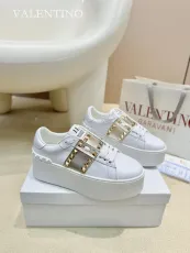ヴァレンティノ靴 VALENTINO 2024新作 厚底リベットスポーツ＆カジュアルシューズ