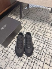 プラダ靴 PRADA 2024新作 道徳トレーニングシューズ