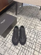 プラダ靴 PRADA 2024新作 道徳トレーニングシューズ