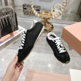 ミュウミュウ靴 Miu Miu 2024新作 継ぎ合わせた白い靴