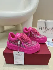 ヴァレンティノ靴 VALENTINO 2024新作 スポーツシューズとカジュアルシューズ
