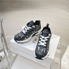 ディオール靴 DIOR 2024新作 お父さんの靴