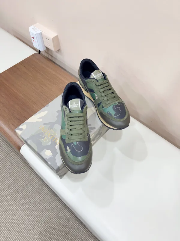 ヴァレンティノ靴 VALENTINO 2024新作 カジュアルメンズスポーツシューズ