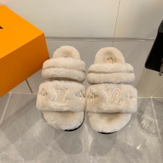 ルイヴィトン靴 LOUIS VUITTON 2024新作 ウールのスリッパ