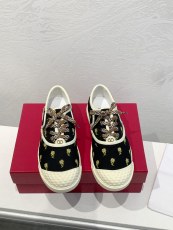 ヴァレンティノ靴 VALENTINO 2024新作 カジュアルシューズ