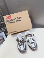 ミュウミュウ靴 Miu Miu 2024新作 カップルスニーカー