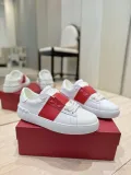 ヴァレンティノ靴 VALENTINO 2024新作 厚底カジュアルスニーカー