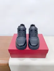 ヴァレンティノ靴 VALENTINO 2024新作 カップルスタイルのカジュアルスポーツシューズ