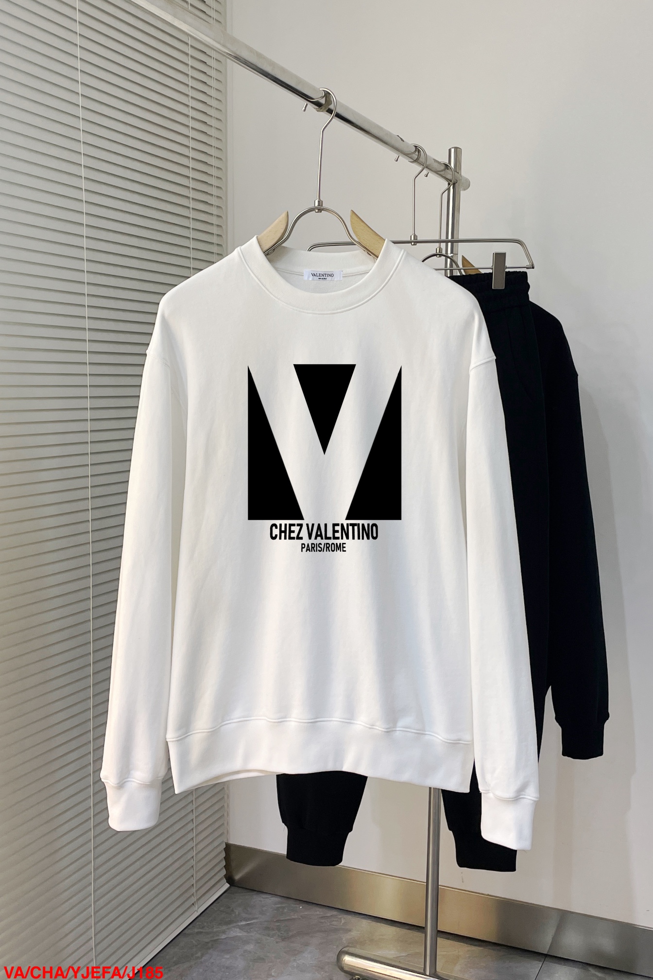 ヴァレンティノ服 VALENTINO 2025新作 クルーネックスウェットシャツ