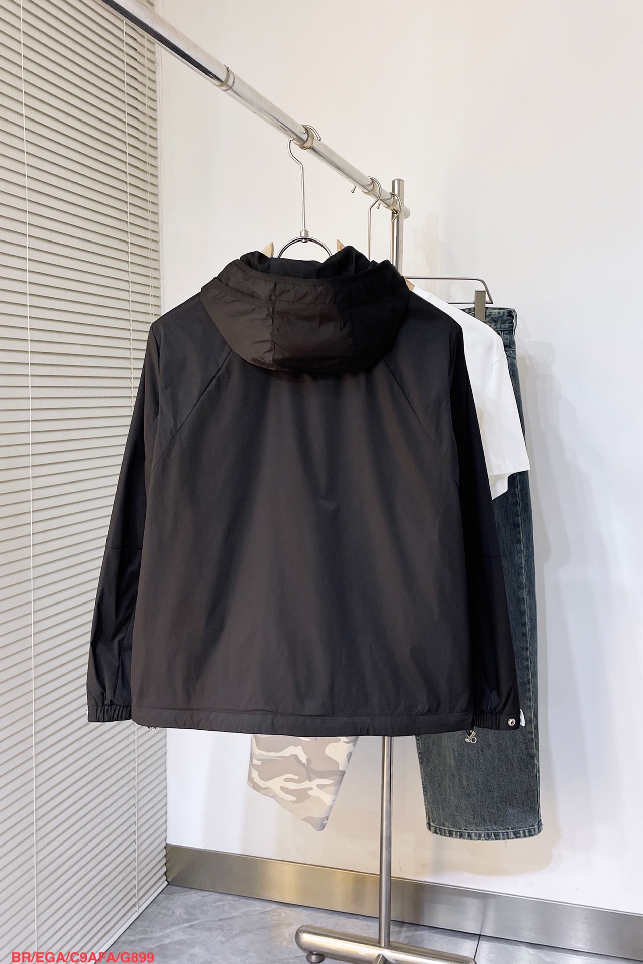 バーバリー服 BURBERRY 2025新作 フード付きジャケット