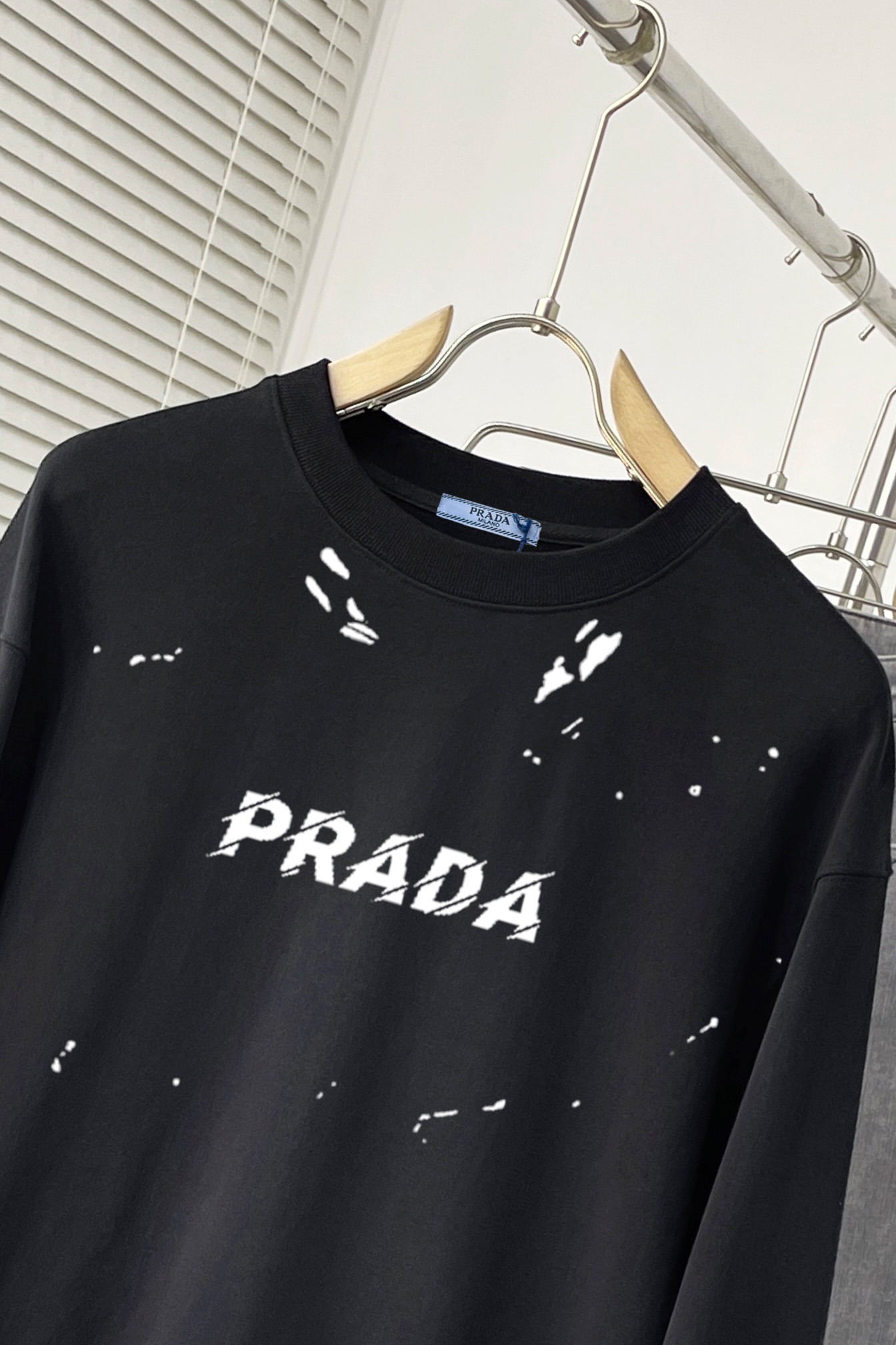 プラダ服 PRADA 2025新作 クルーネックスウェットシャツ