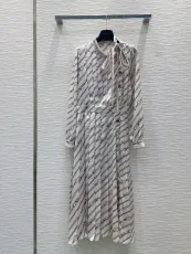 ルイヴィトン服 LOUIS VUITTON 2025新作 ドレス