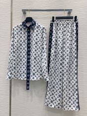 ルイヴィトン服 LOUIS VUITTON 2025新作 セット