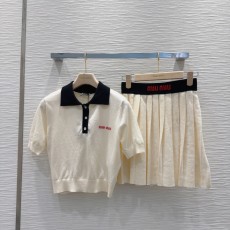 ミュウミュウ服 Miu Miu 2025新作 セーター編み