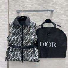 ディオール服 DIOR 2025新作 ダウンジャケット