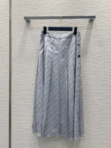 ルイヴィトン服 LOUIS VUITTON 2025新作 スカート