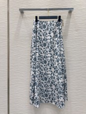 ルイヴィトン服 LOUIS VUITTON 2025新作 スカート