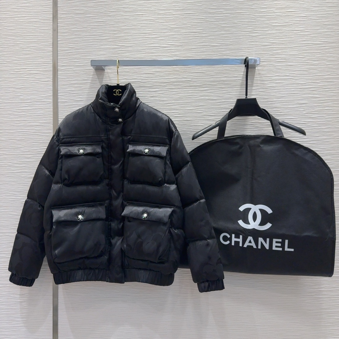 シャネル服 CHANEL 2025新作 ダウンジャケット