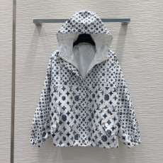 ルイヴィトン服 LOUIS VUITTON 2025新作 コート
