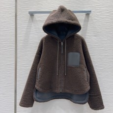 ロエベ服 LOEWE 2025新作 環境に優しい毛皮のコート
