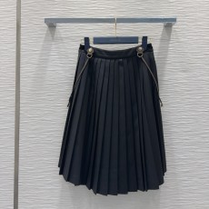 ルイヴィトン服 LOUIS VUITTON 2025新作 プリーツスカート