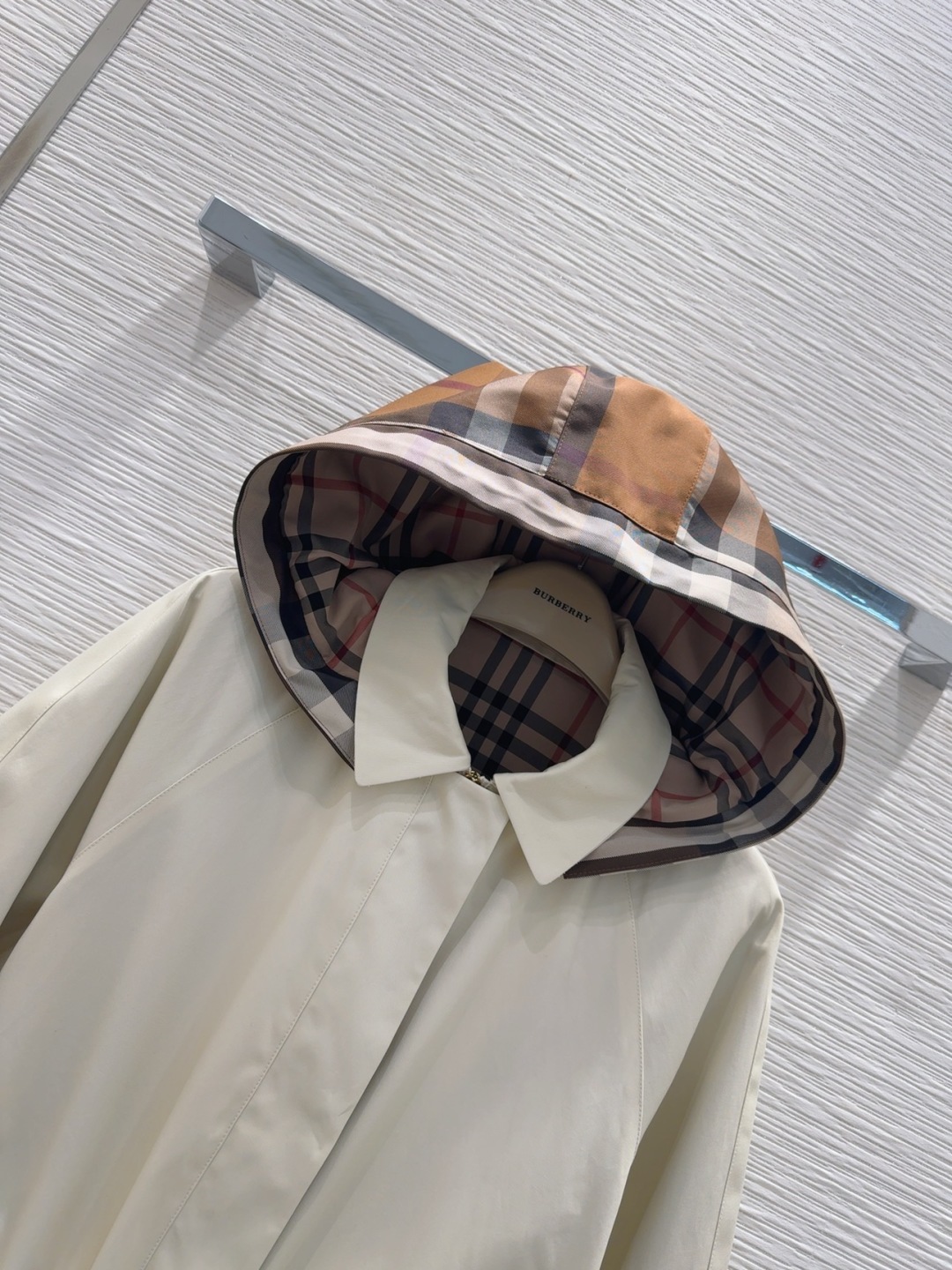 バーバリー服 BURBERRY 2025新作 トレンチコート
