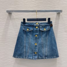 ルイヴィトン服 LOUIS VUITTON 2025新作 ショートスカート