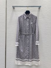 ルイヴィトン服 LOUIS VUITTON 2025新作 シャツドレス