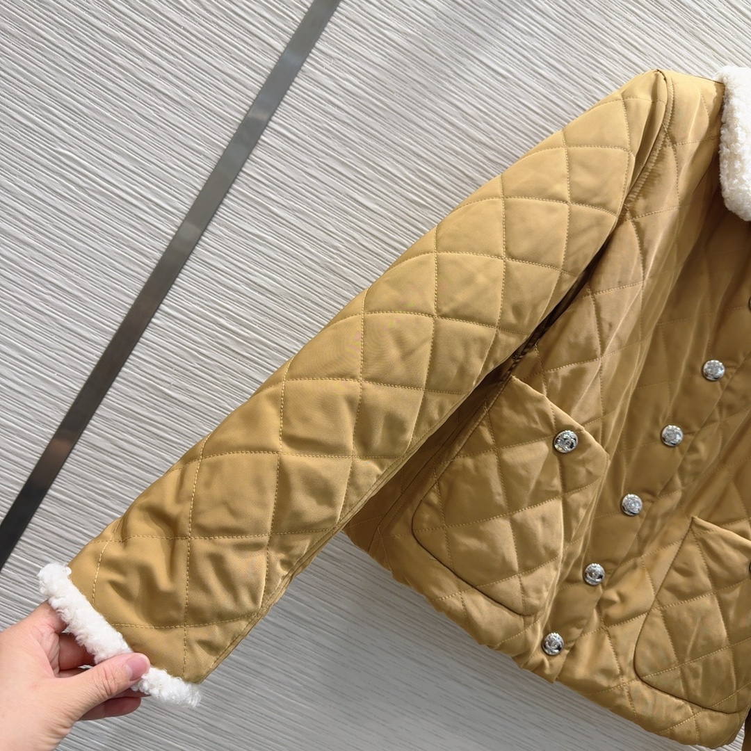 シャネル服 CHANEL 2025新作 コート