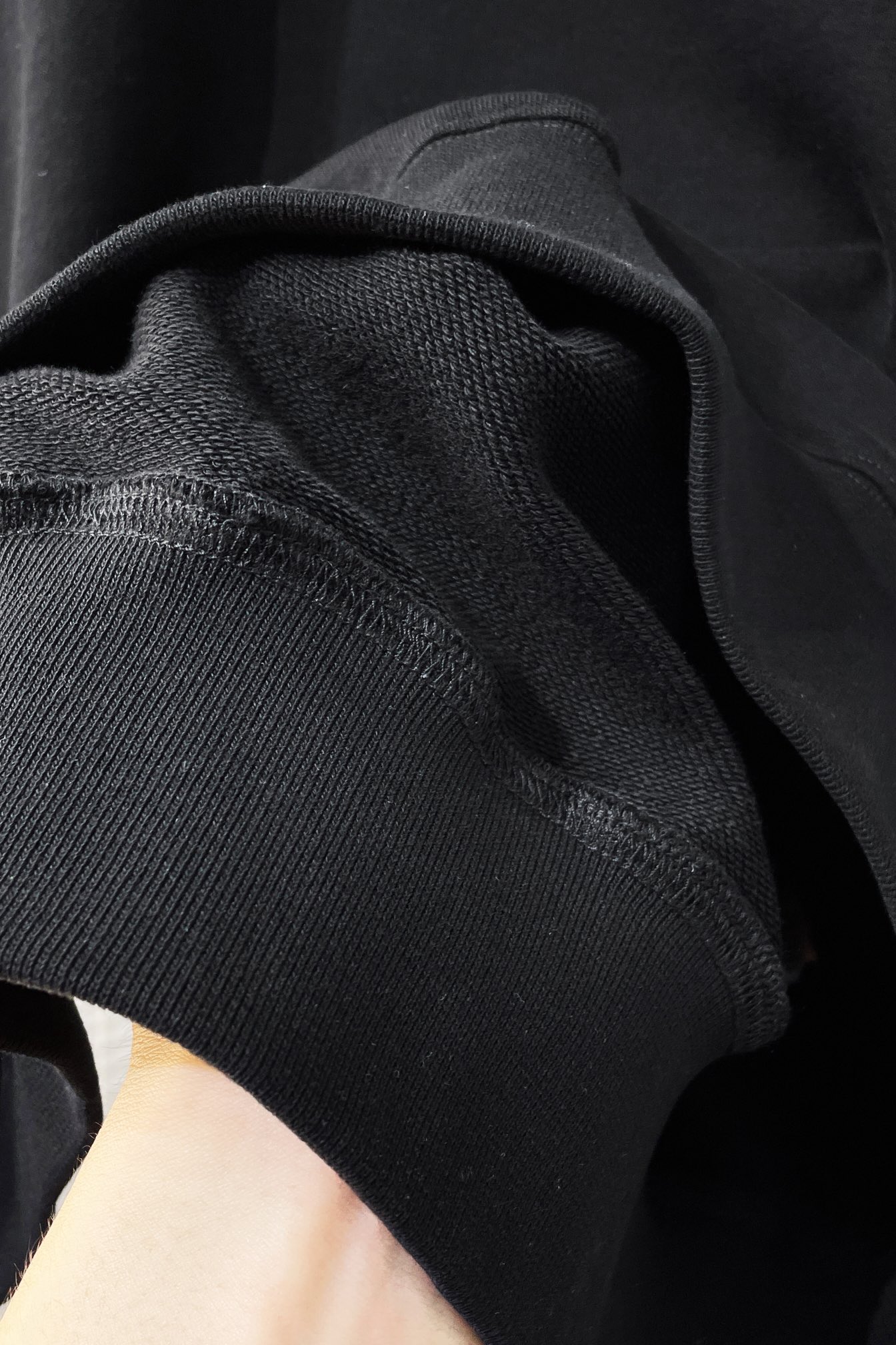 ルイヴィトン服 LOUIS VUITTON 2025新作 クルーネックスウェットシャツ