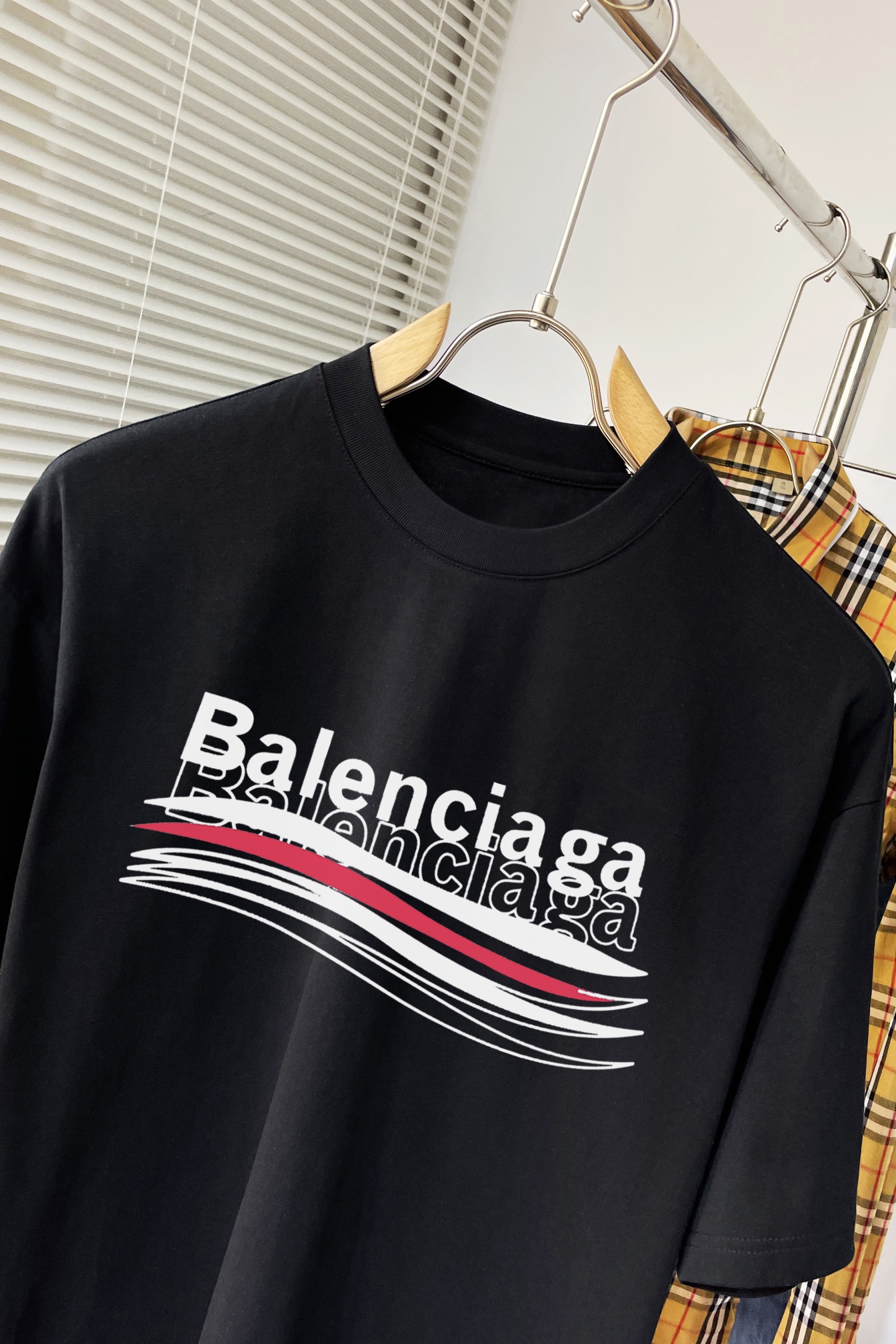 バレンシアガ服 BALENCIAGA 2025新作 半袖Tシャツ