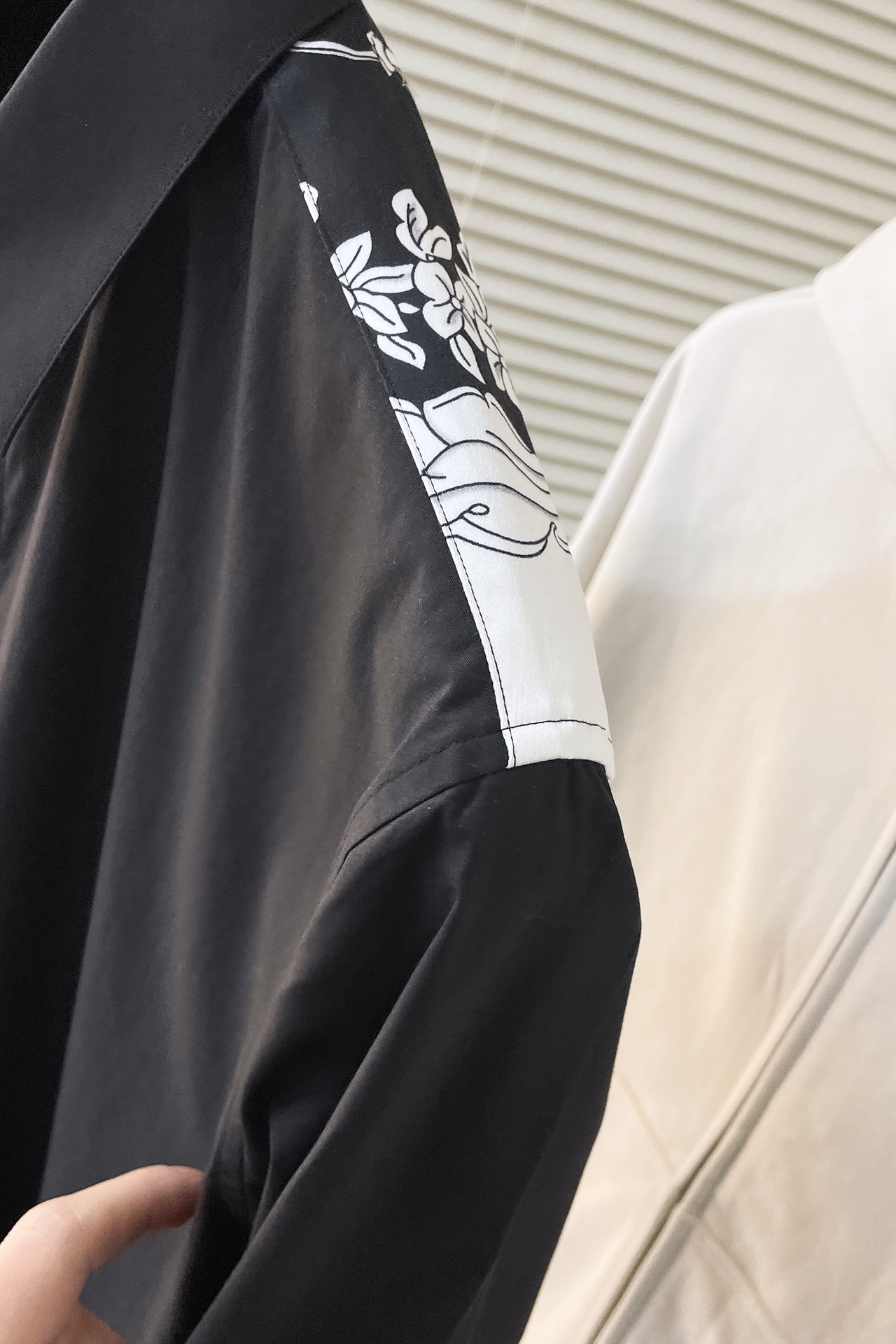 ヴェルサーチ服 Versace 2025新作 長袖シャツ