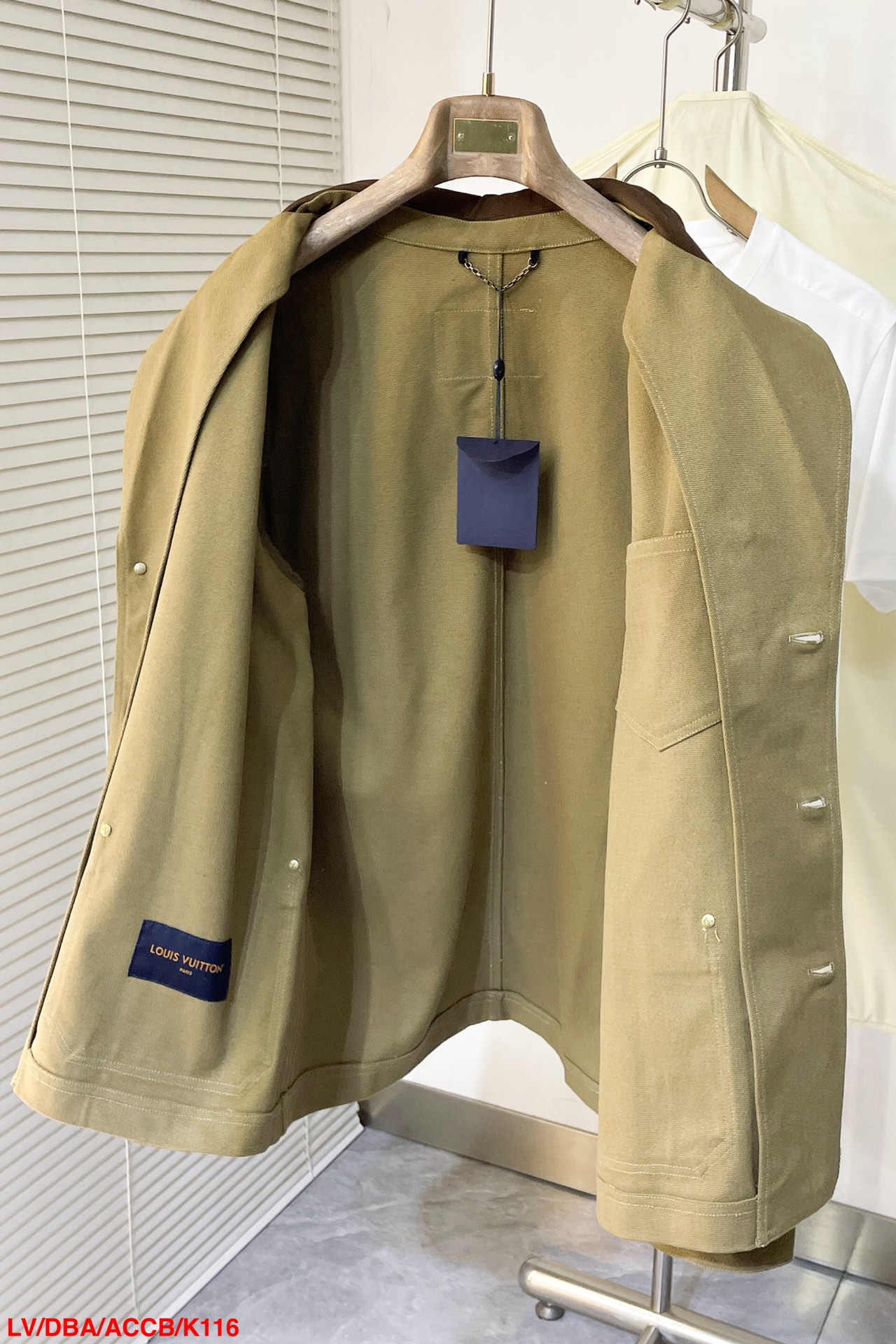 ルイヴィトン服 LOUIS VUITTON 2025新作 スタンドカラージャケット