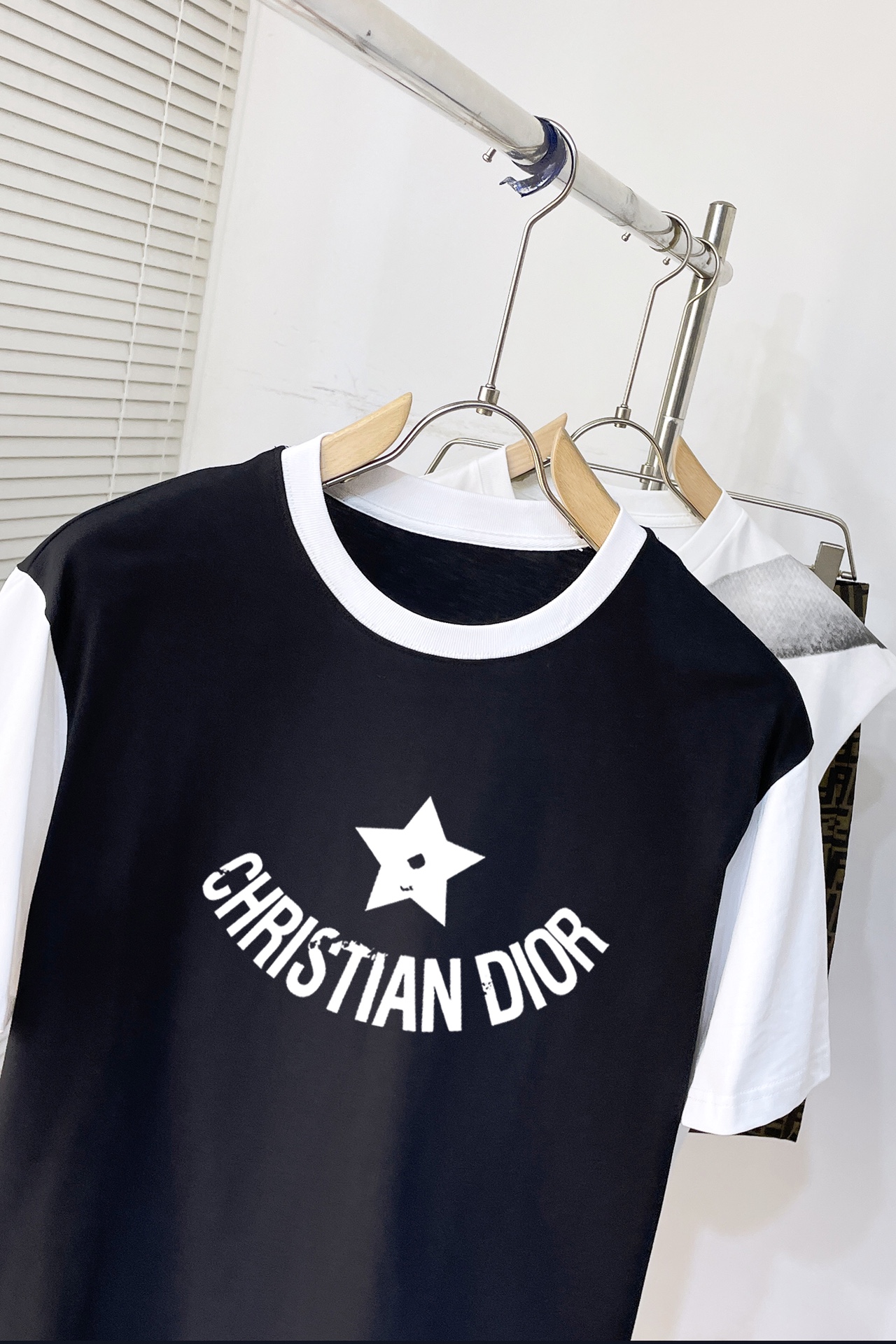 ディオール服 DIOR 2025新作 半袖Tシャツ