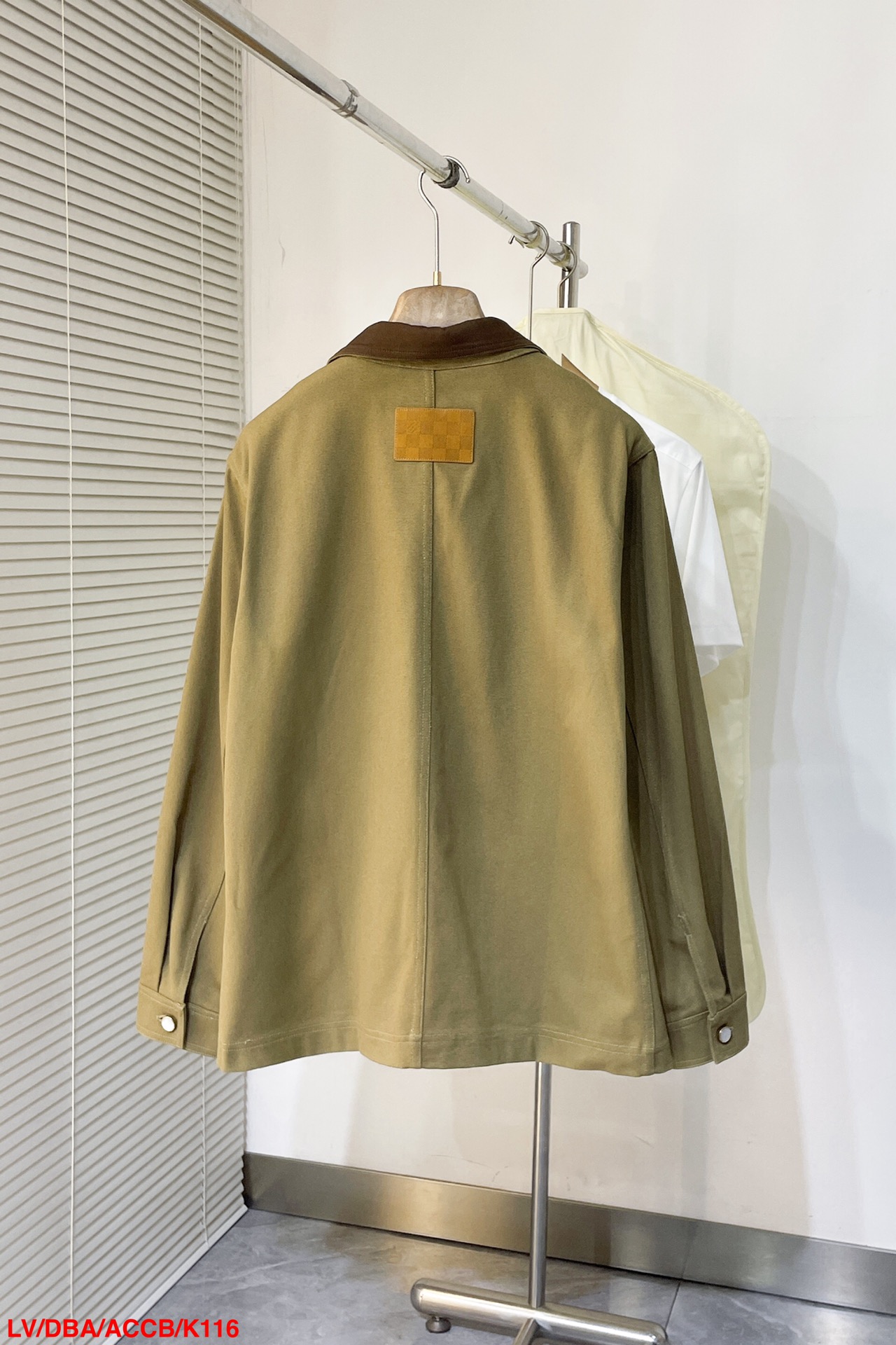 ルイヴィトン服 LOUIS VUITTON 2025新作 スタンドカラージャケット