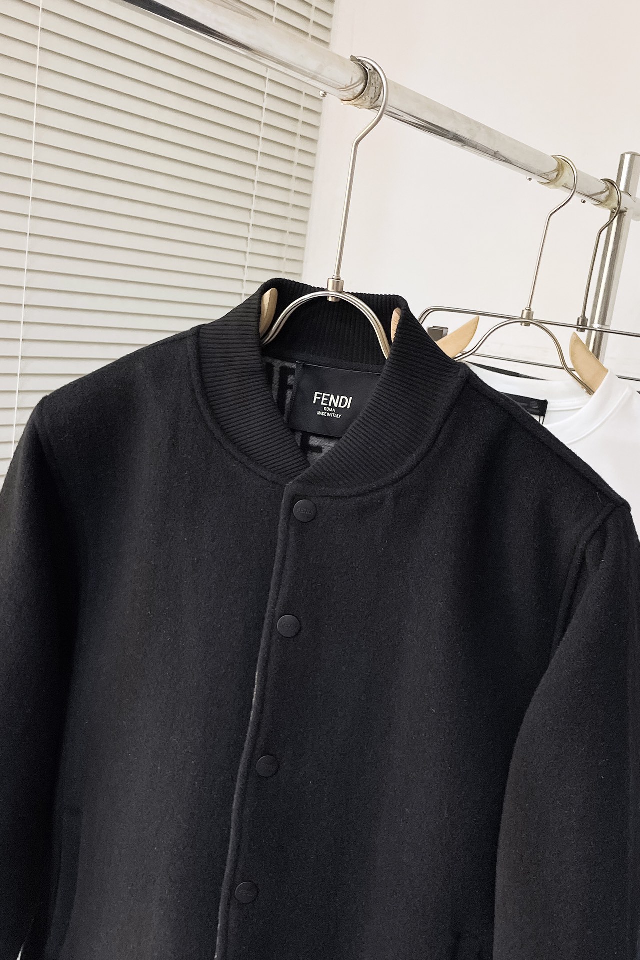 フェンディ服 FENDI 2025新作 スタンドカラージャケット