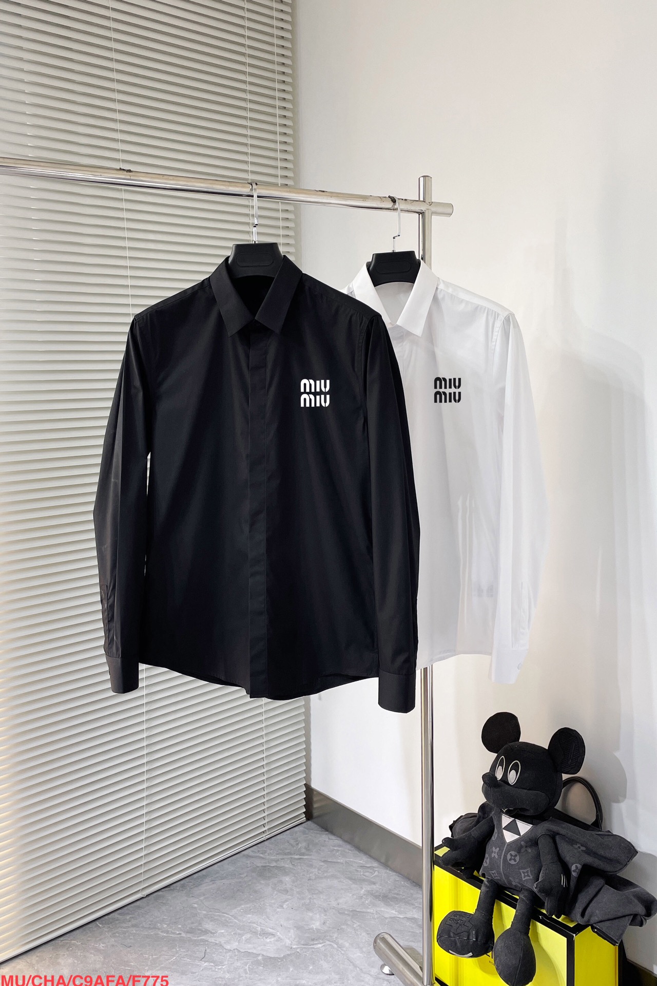 ミュウミュウ服 Miu Miu 2025新作 長袖シャツ