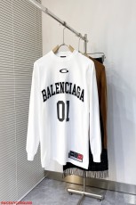 バレンシアガ服 BALENCIAGA 2025新作 長袖Tシャツ