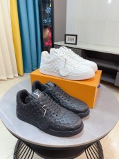 ルイヴィトン靴 LOUIS VUITTON 2025新作 スニーカー